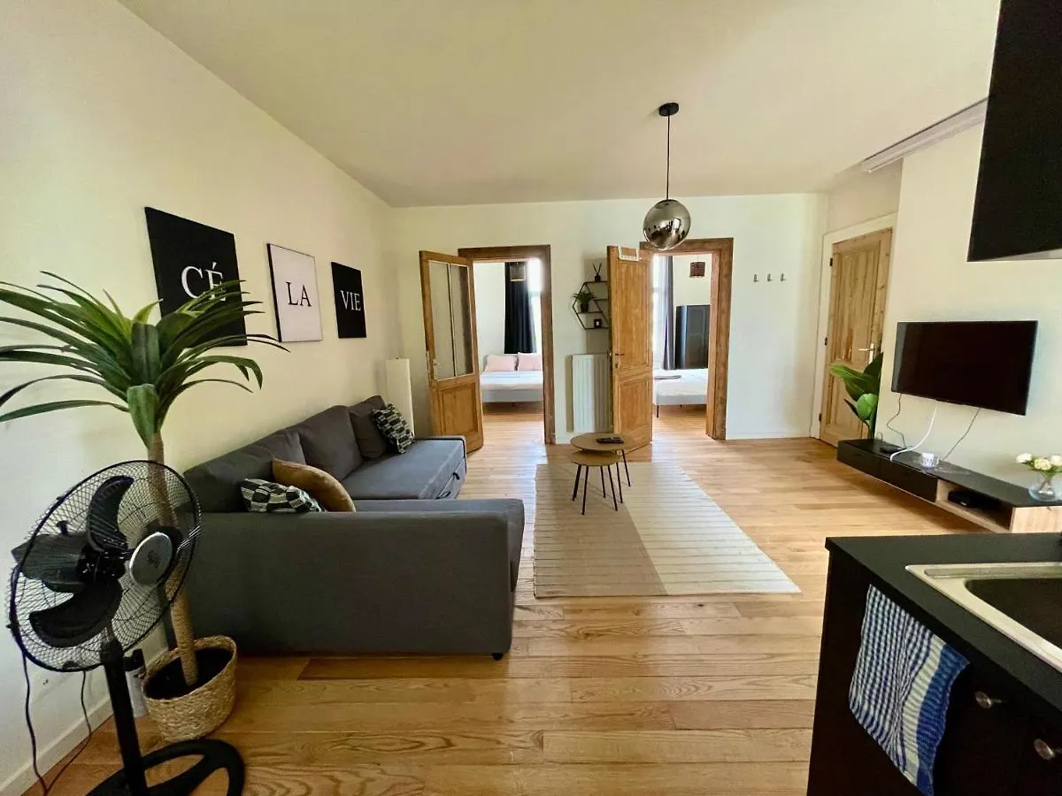 Bohemian 2Bdr Apartment Antwerp Center