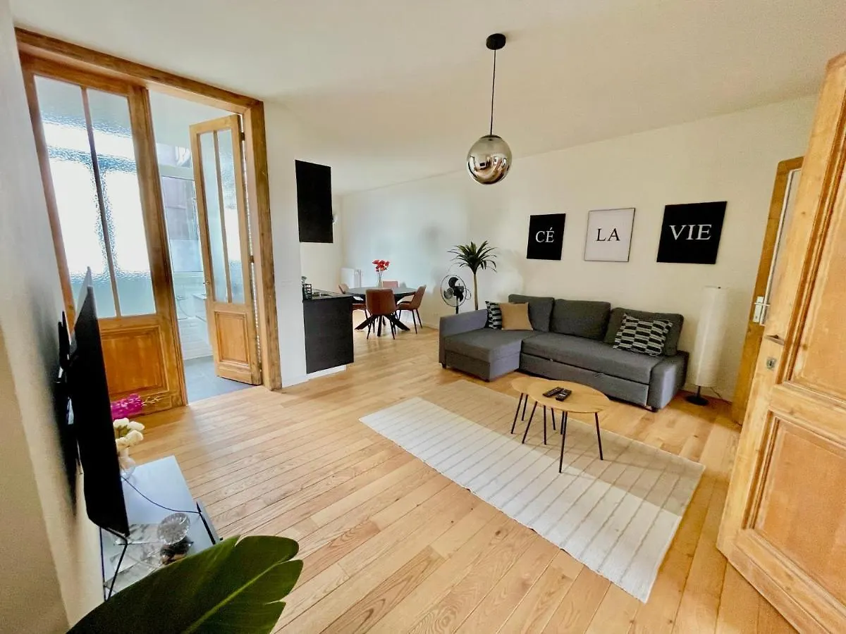 Bohemian 2Bdr Apartment Antwerp Center location